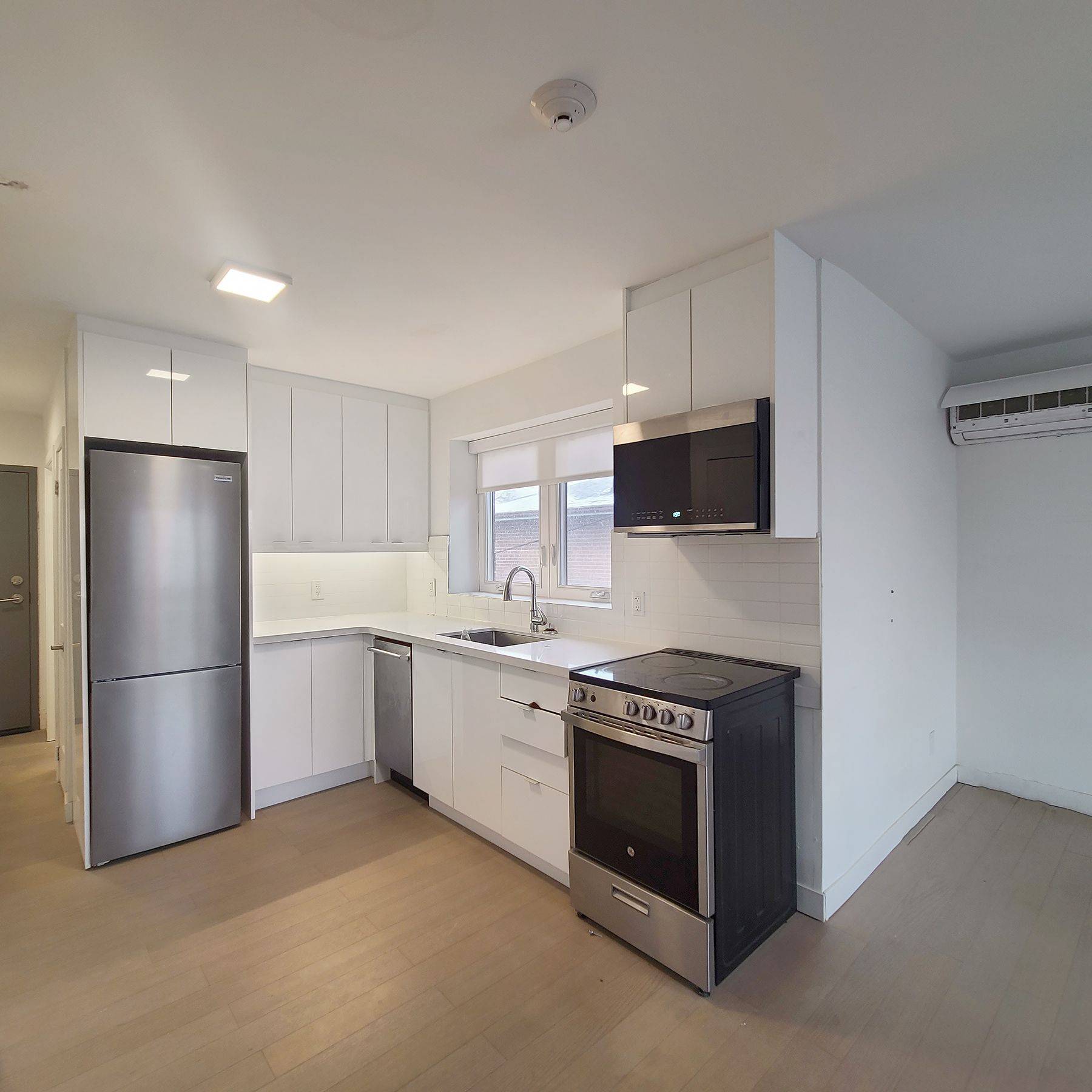 Toronto W06, ON M8W 3V1,521 Browns Line #6