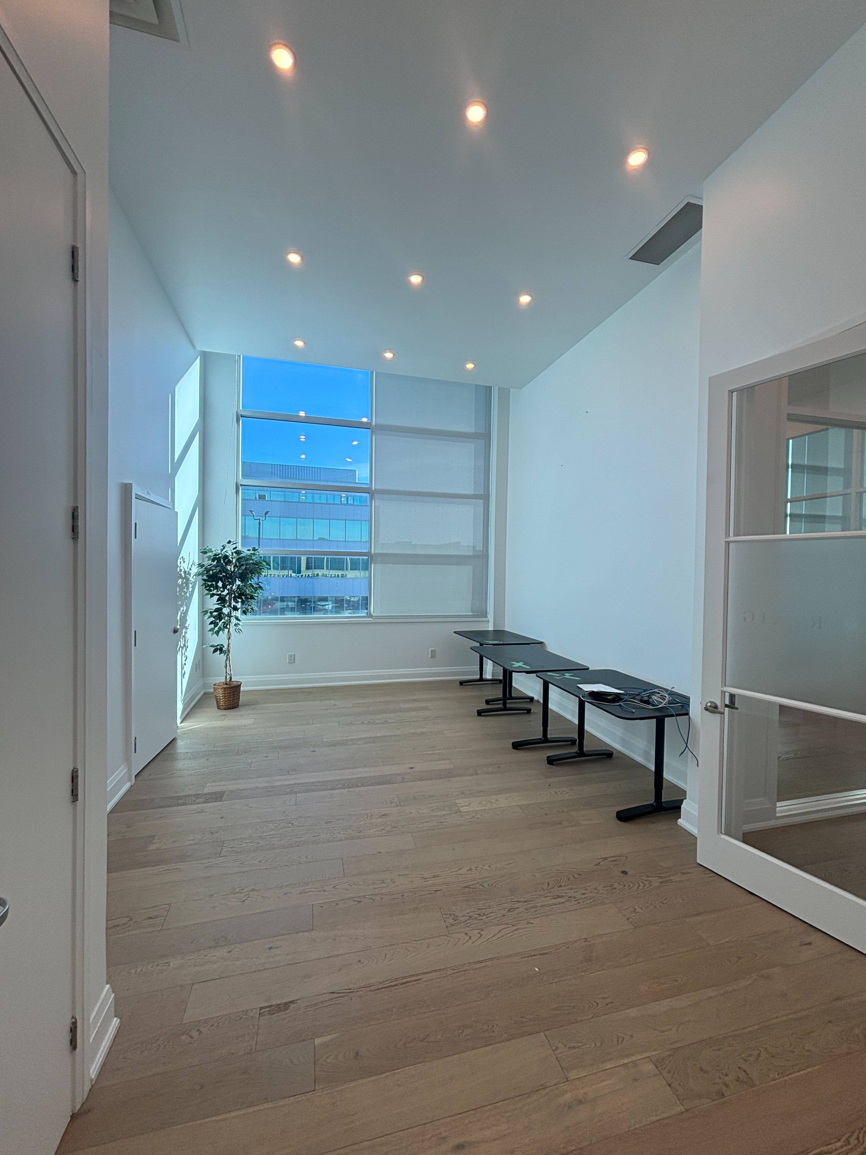 Oakville, ON L6H 6M5,2380 Bristol CIR #12