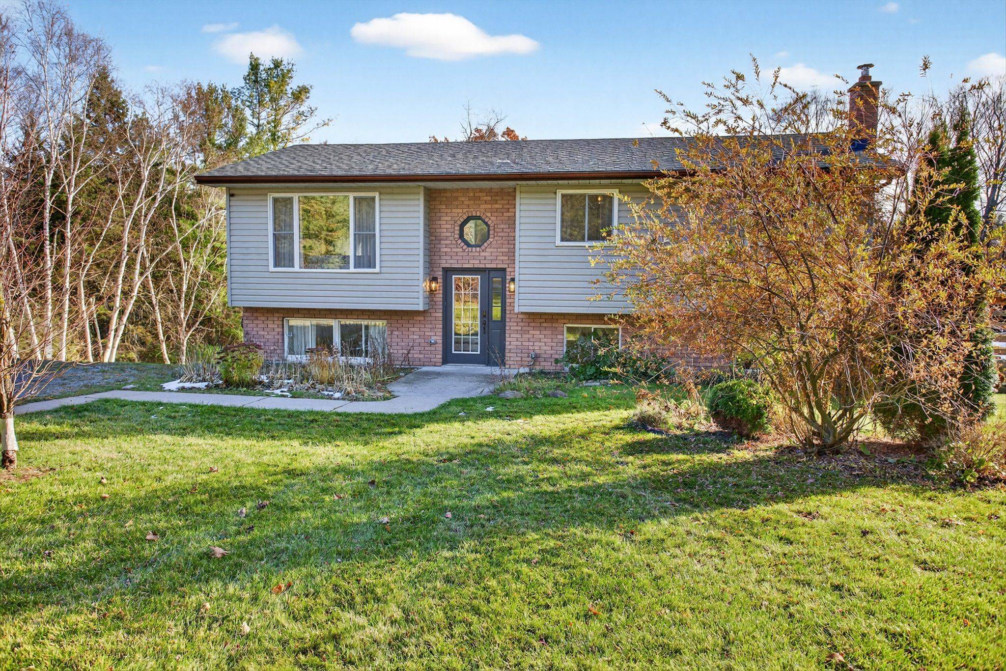 Quinte West, ON K8V 5P4,16899 Telephone RD