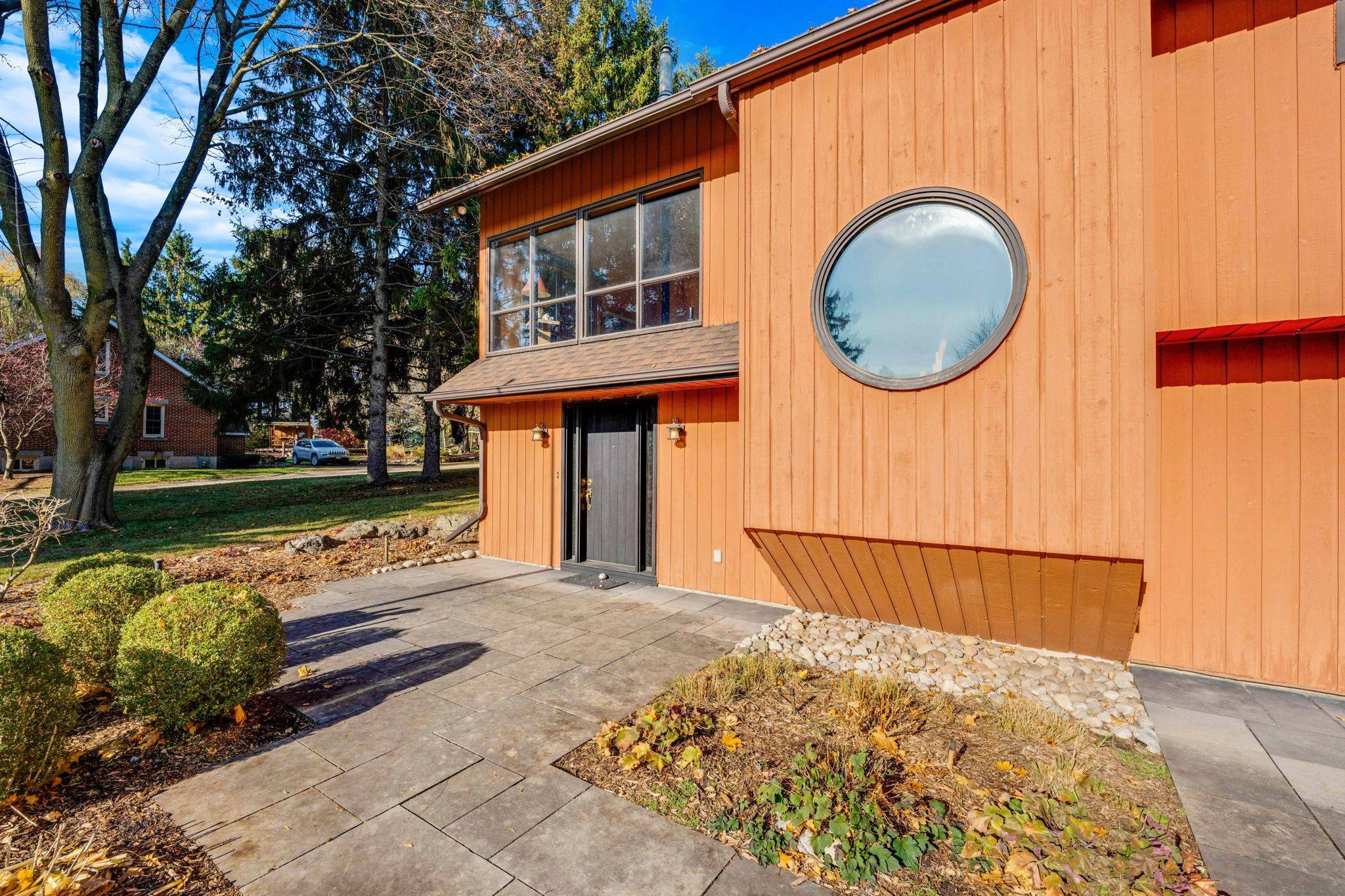 Cambridge, ON N3E 0A4,106 Royal Oak RD