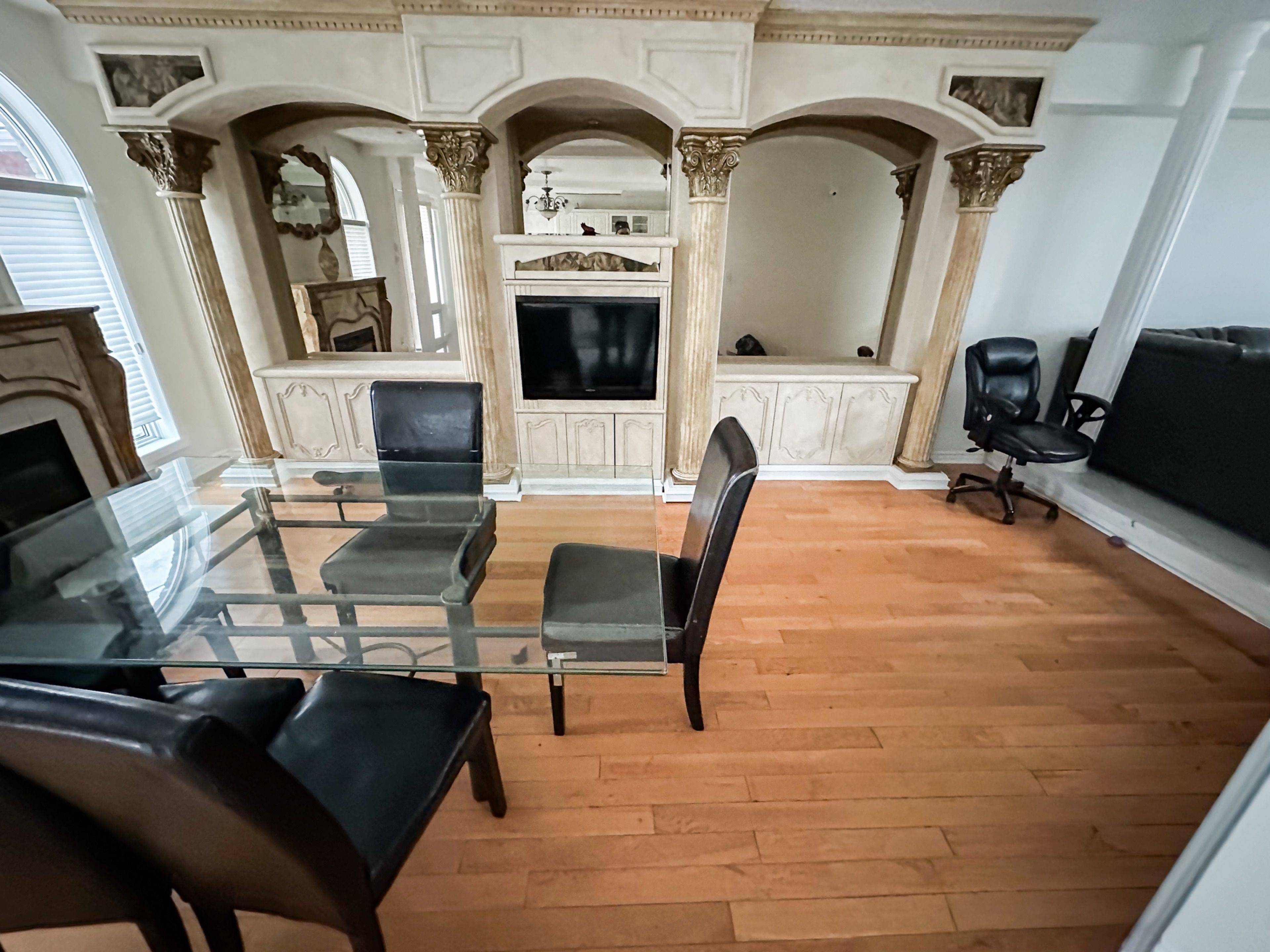 Kingston, ON K7M 7Z9,425 Kingsdale AVE