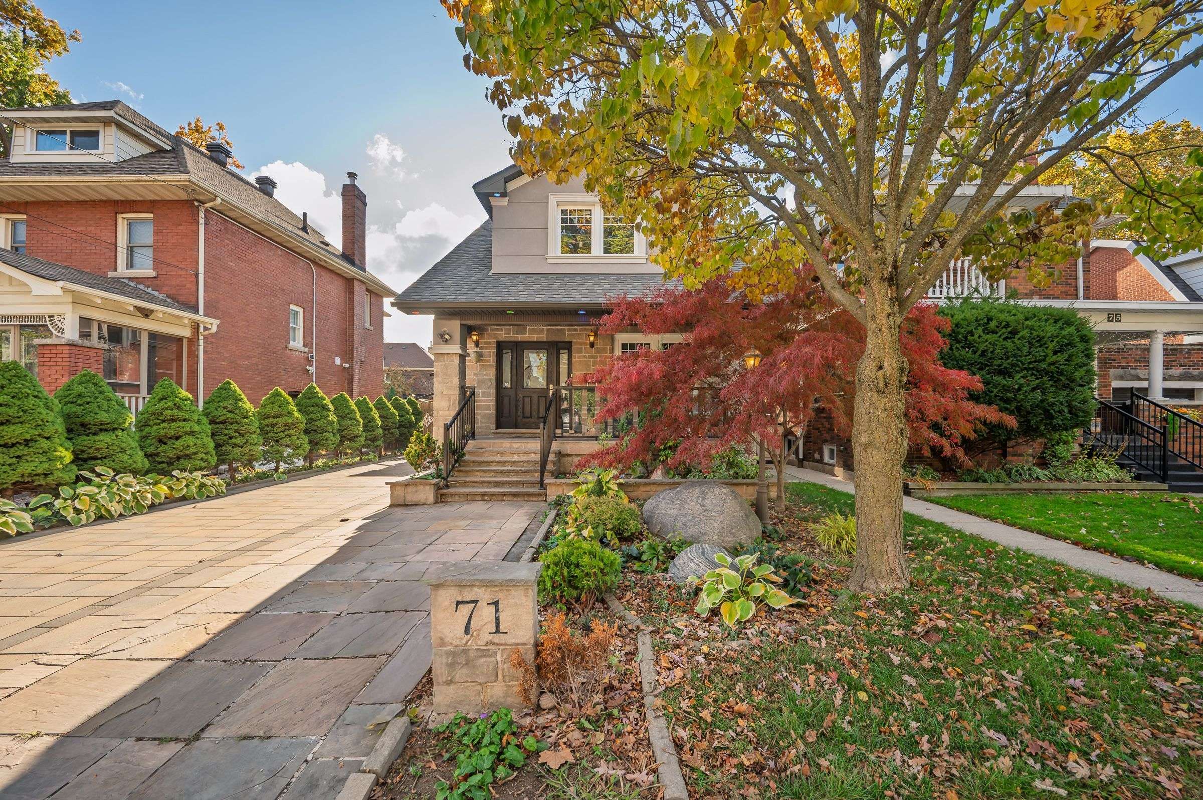 Hamilton, ON L8S 4H1,71 Paisley AVE N #Main2nd