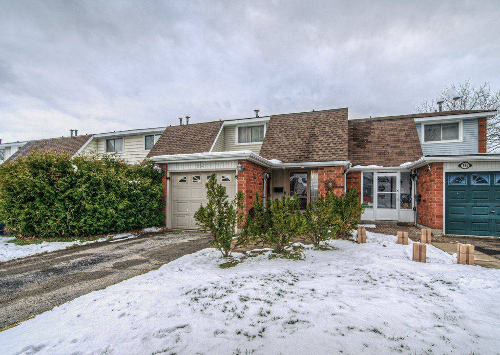 Hamilton, ON L8K 6C3,154 St Andrews DR