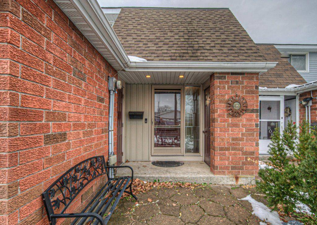Hamilton, ON L8K 6C3,154 St Andrews DR