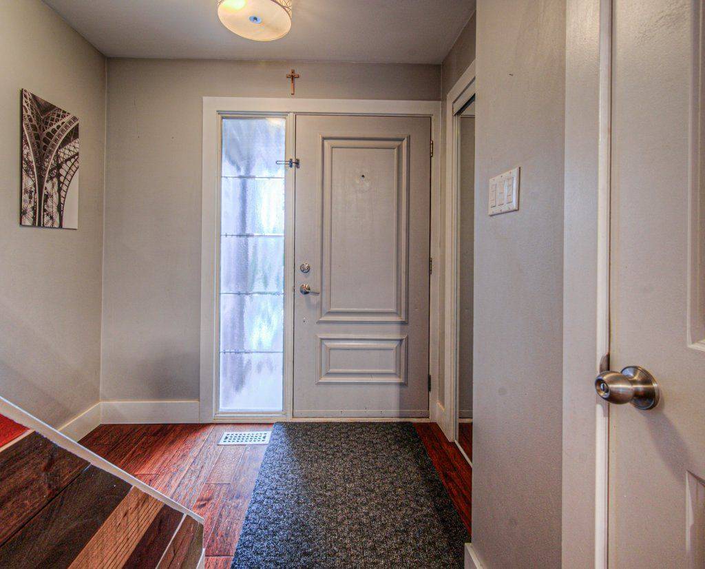 Hamilton, ON L8K 6C3,154 St Andrews DR