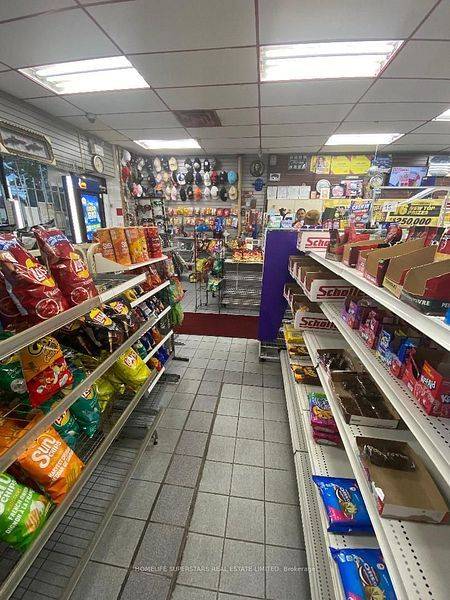 St. Catharines, ON L2N 1C2,359 Carlton ST E