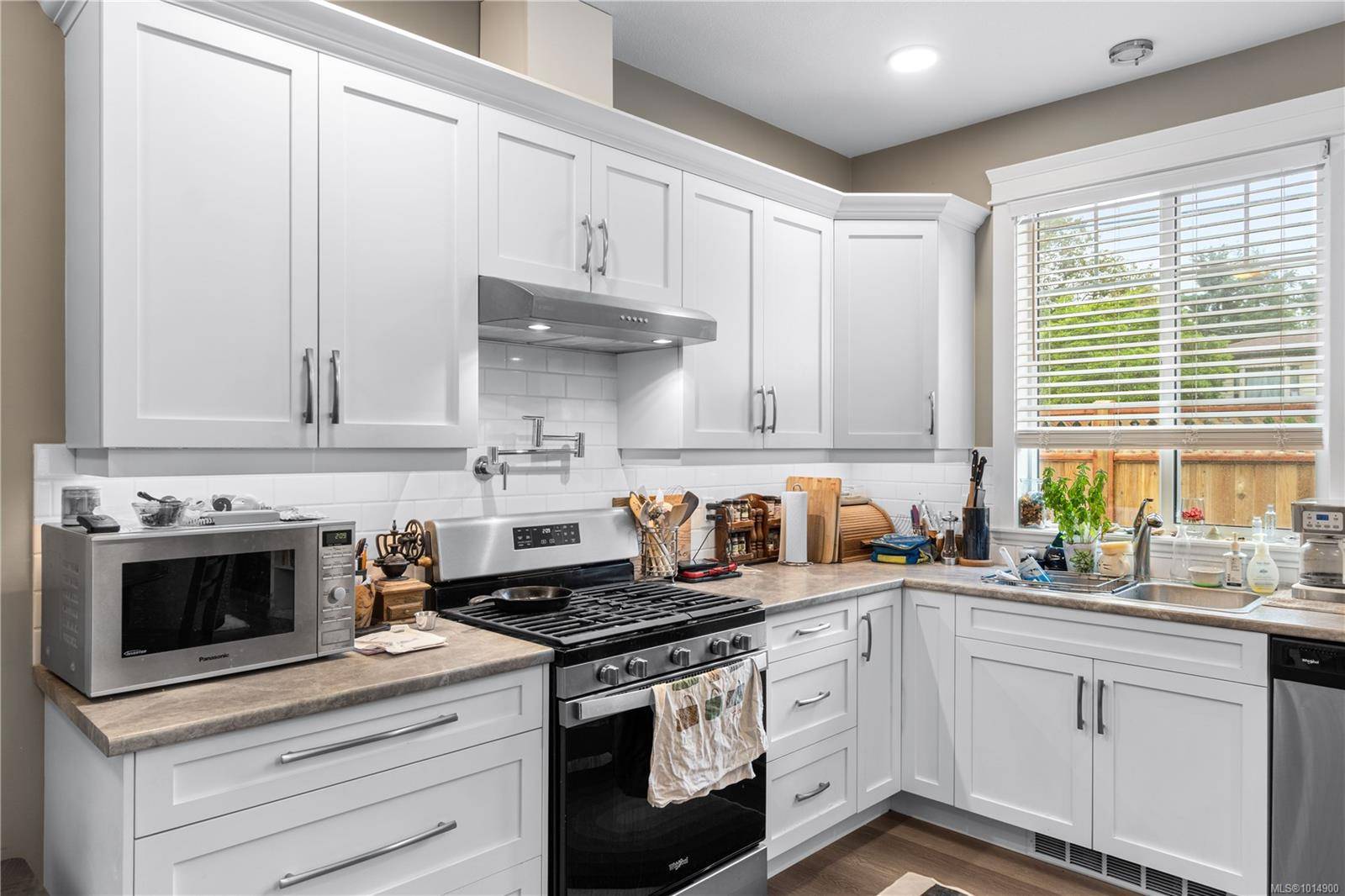 Nanaimo, BC V9R 2C6,509 Pine St