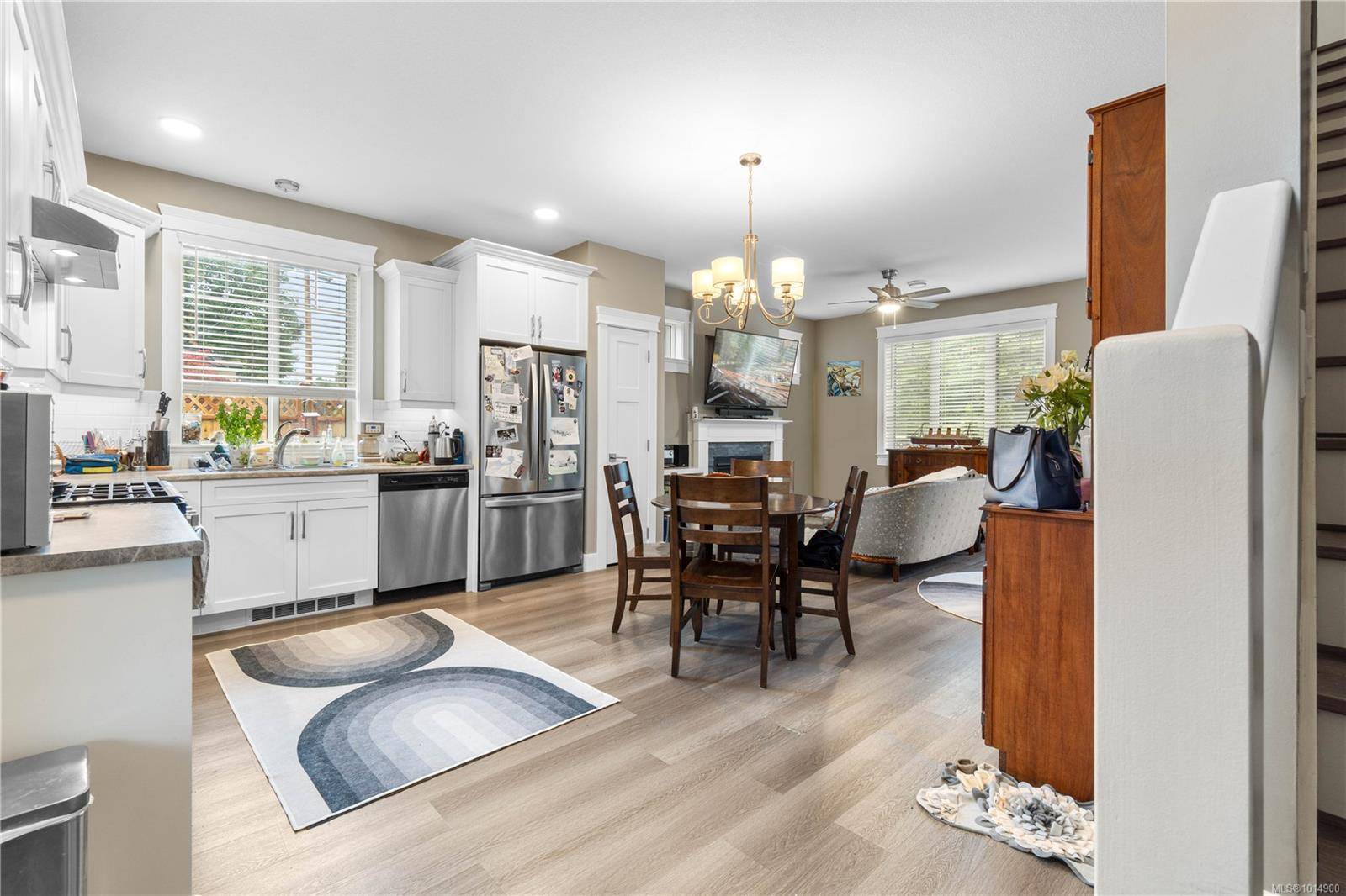 Nanaimo, BC V9R 2C6,509 Pine St