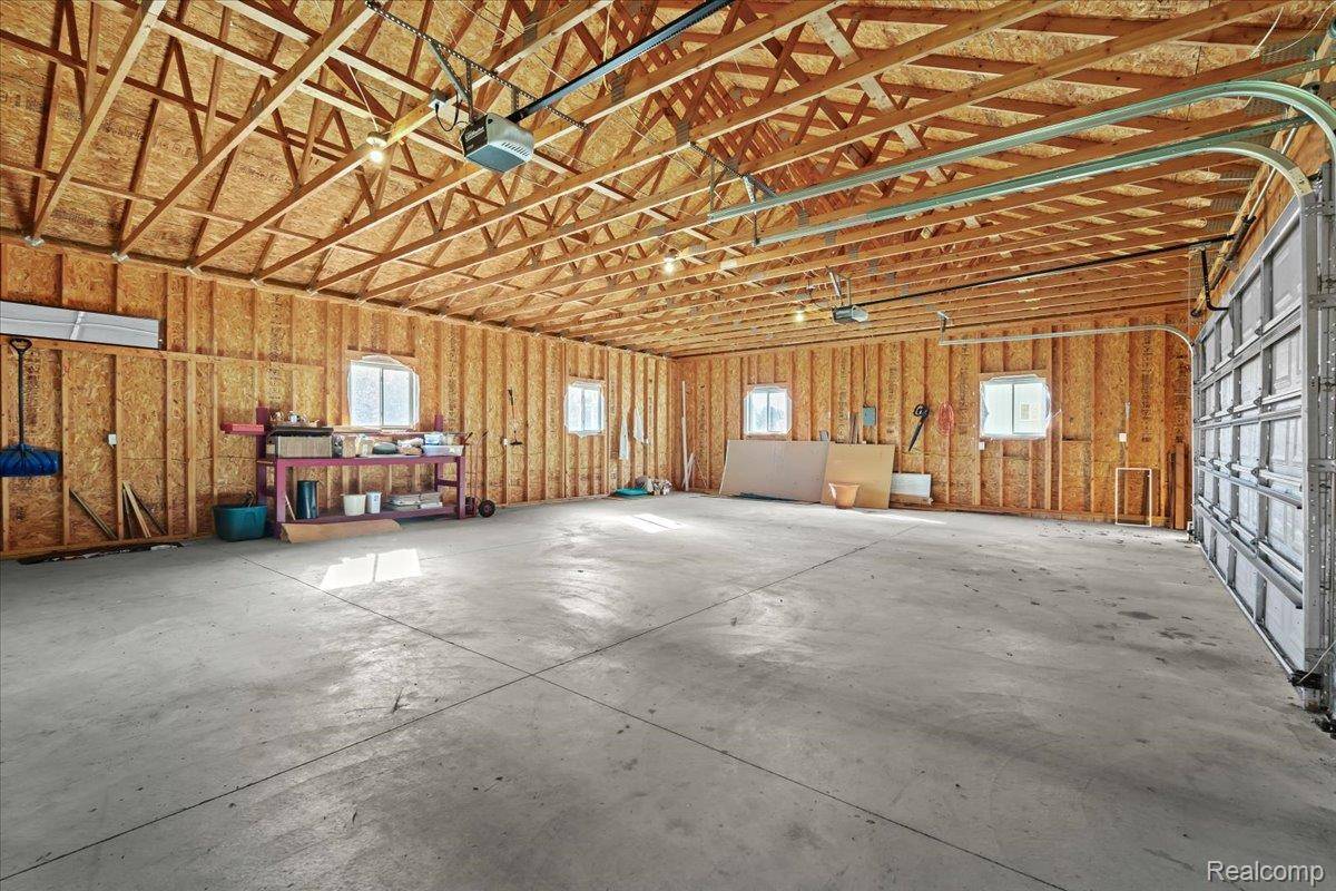 Howell, MI 48855,2795 N Burkhart RD