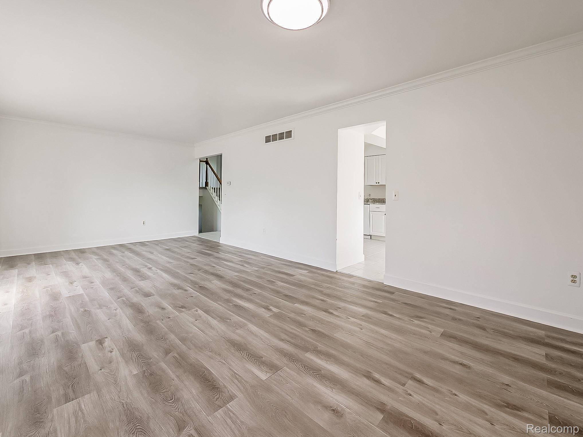 Sterling Heights, MI 48310,3550 Kirkton DR