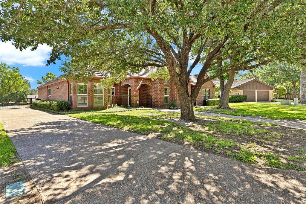 Azle, TX 76020,321 Timberlake Drive