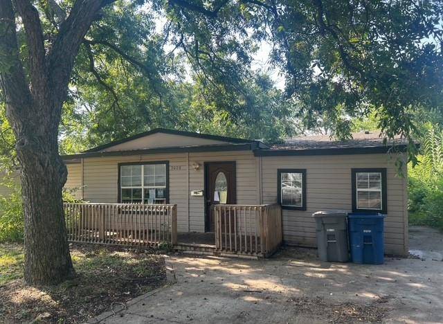 Dallas, TX 75228,3008 Scottsbluff Drive