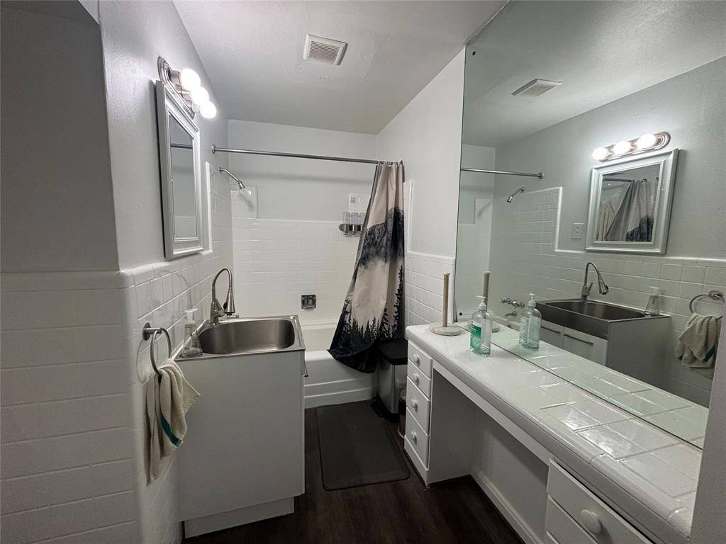 Fort Worth, TX 76107,3537 W 7th Street #4A