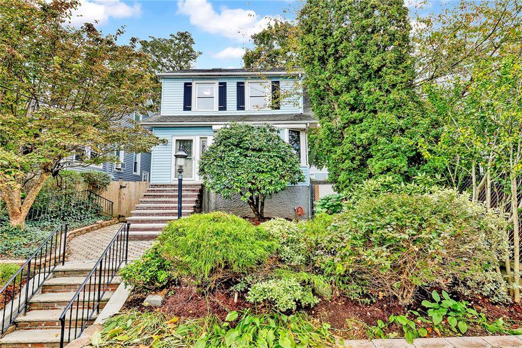 Staten  Island, NY 10301,30 East Buchanan ST