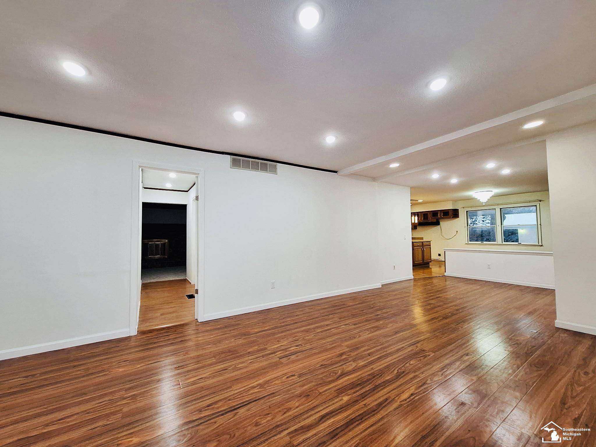 Van Buren Twp, MI 48111,48050 Hull RD