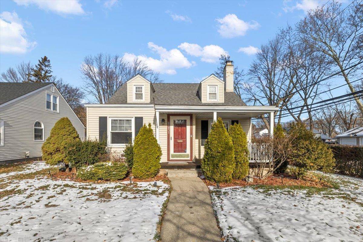 Saint Clair Shores, MI 48080,21831 California ST