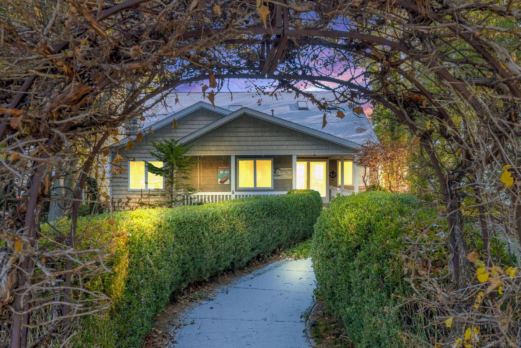 Applegate, MI 48401,2769 Lakeshore RD