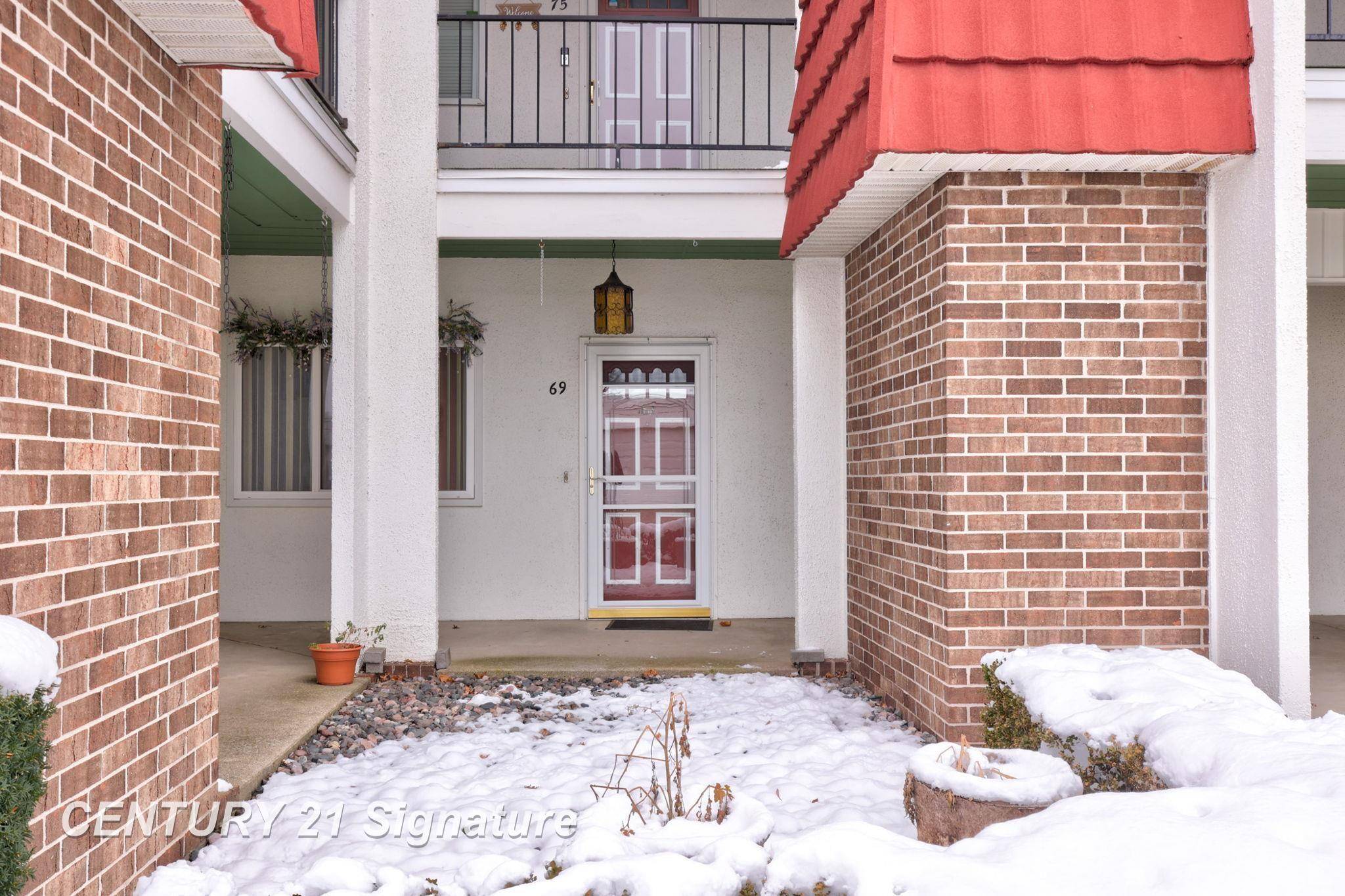 Saginaw, MI 48609,719 Kennely RD