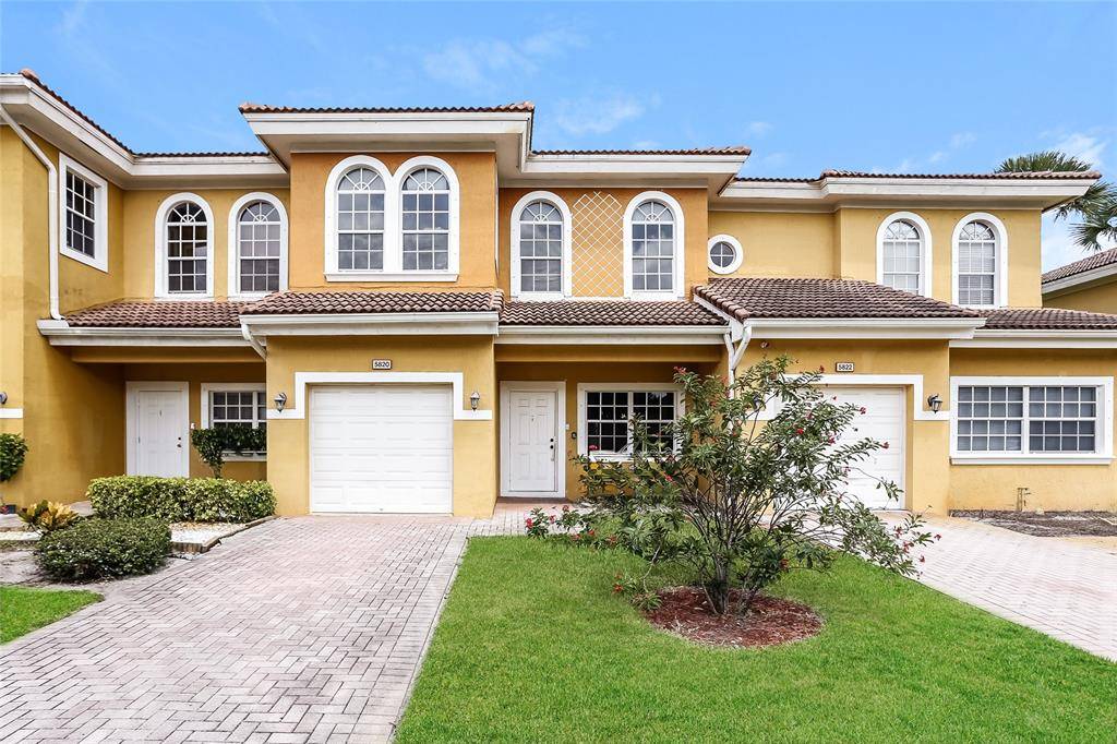 Greenacres, FL 33463,5820 Erik Way #5820
