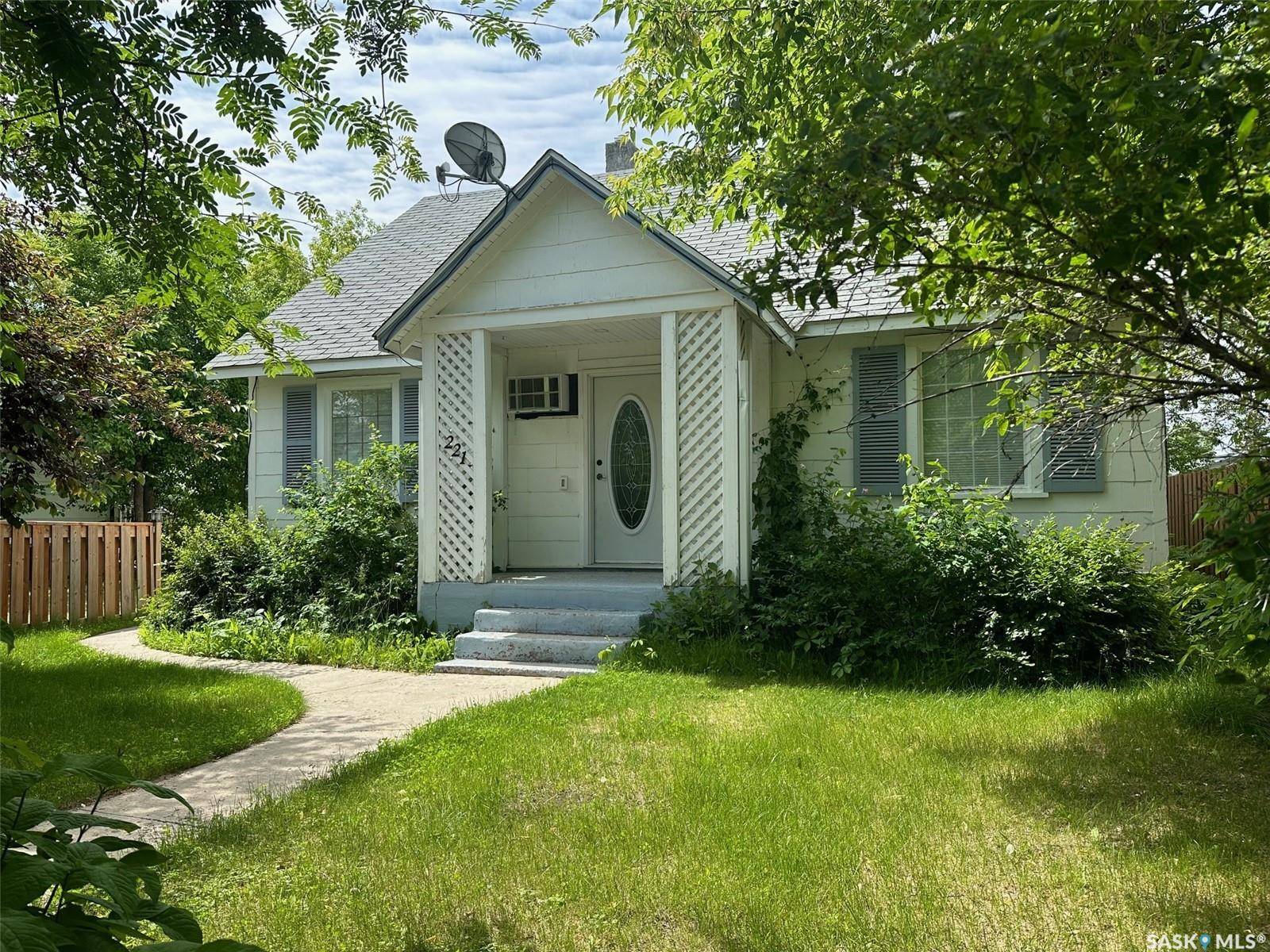 Hudson Bay, SK S0E 0Y0,221 Main STREET