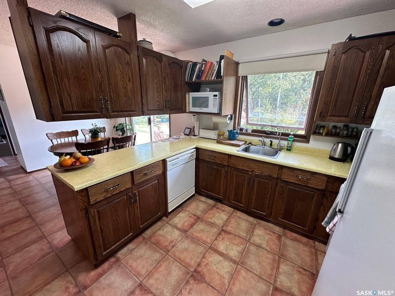 Hudson Bay, SK S0E 0Y0,706 Donald STREET