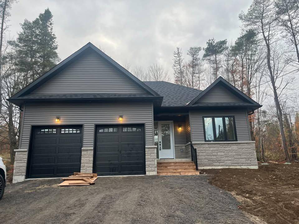 Strong, ON P0A 1Z0,2 Golf LN