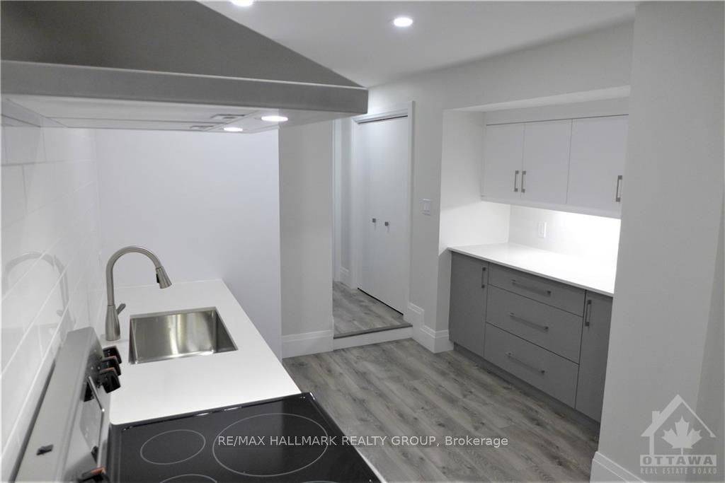 New Edinburgh - Lindenlea, ON K1M 2C3,375 MacKay ST #6