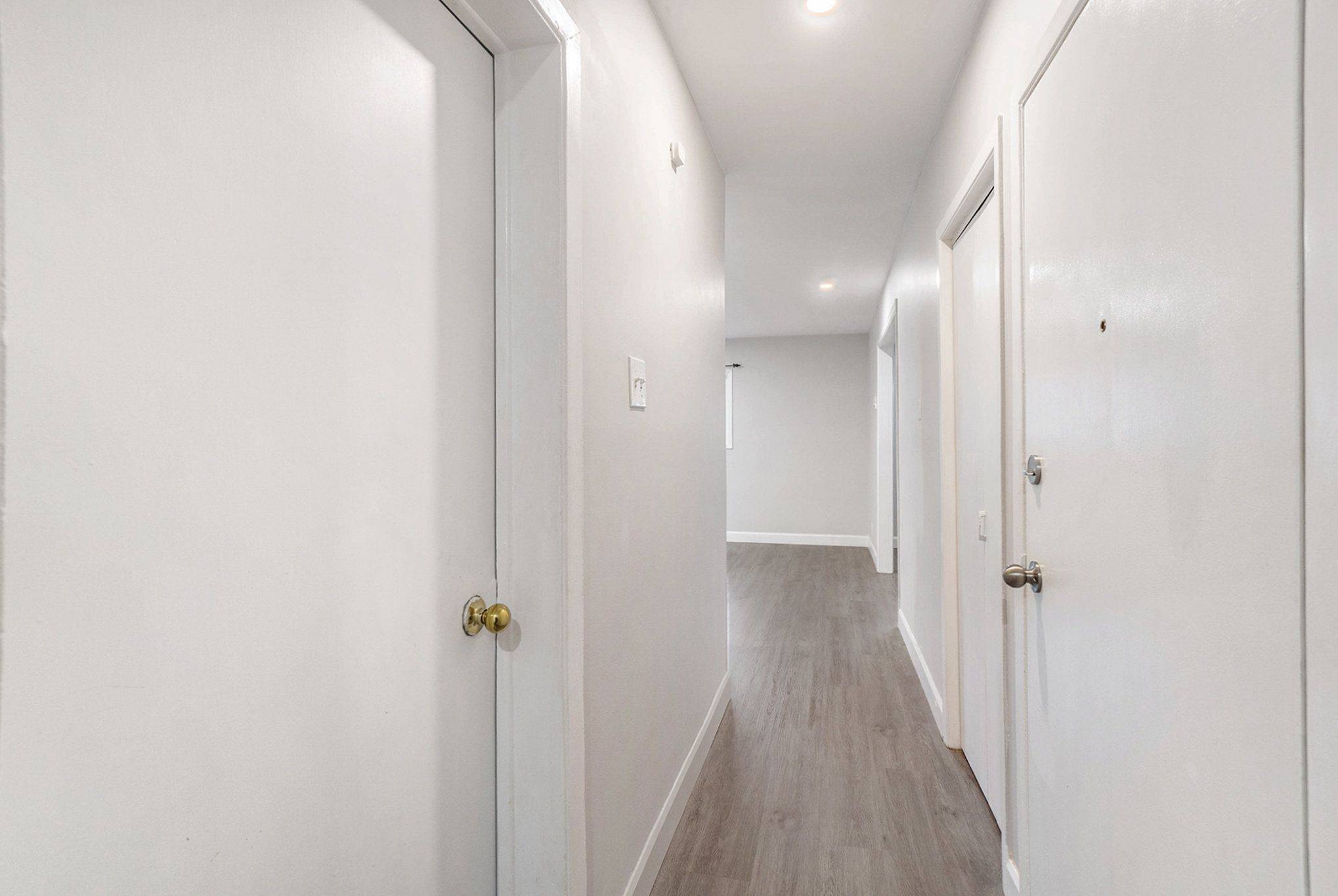 Overbrook - Castleheights And Area, ON K1K 0X2,609 Malartic AVE #1