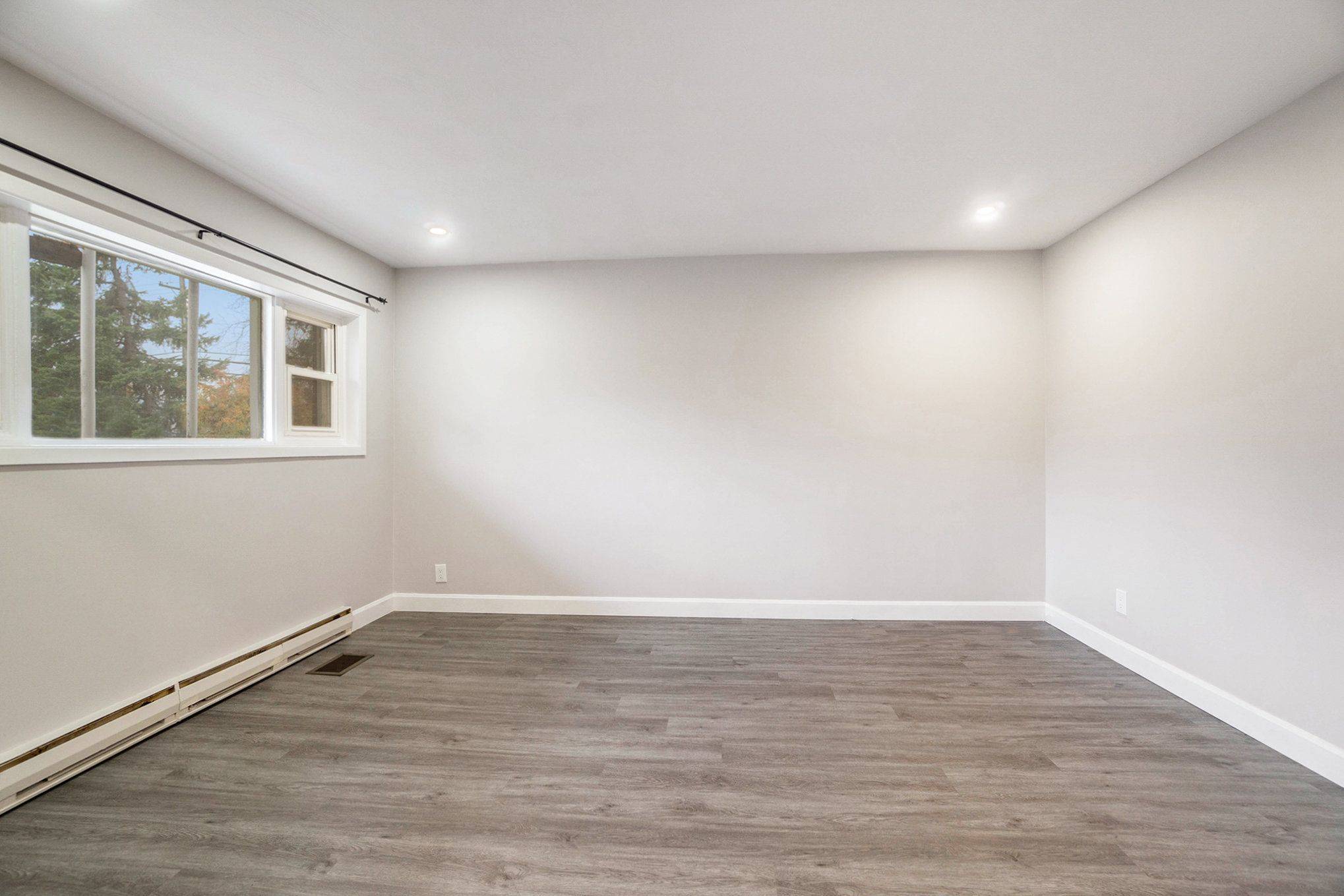 Overbrook - Castleheights And Area, ON K1K 0X2,609 Malartic AVE #1