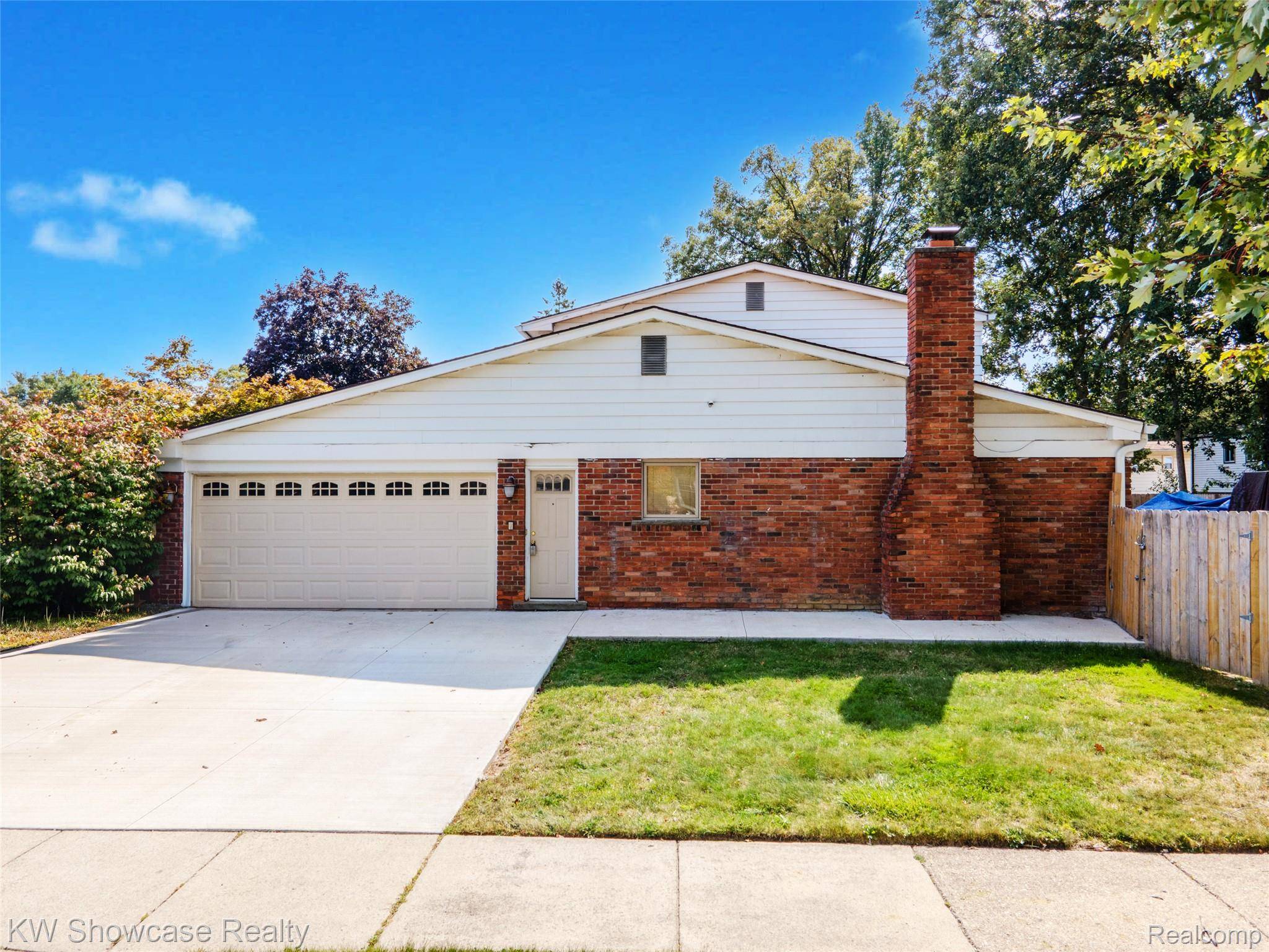 Southfield, MI 48076,29809 N Bedford ST