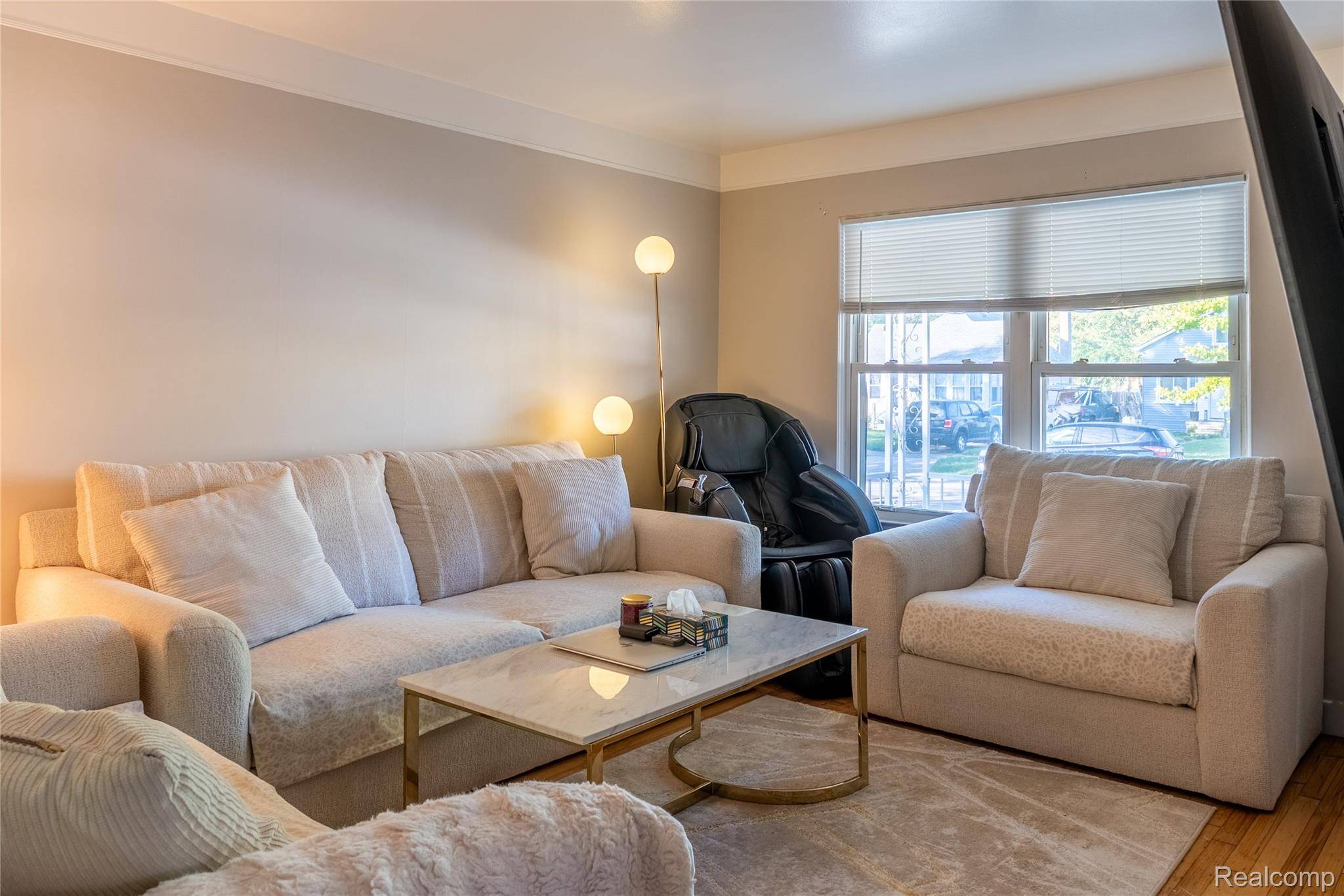 Dearborn Heights, MI 48125,4911 Detroit ST