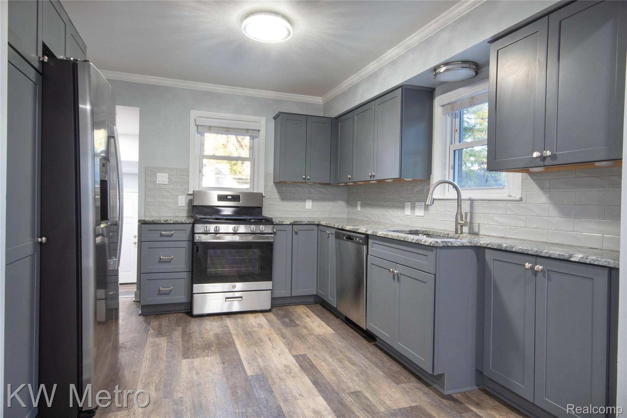 St. Clair Shores, MI 48080,22101 Ridgeway ST