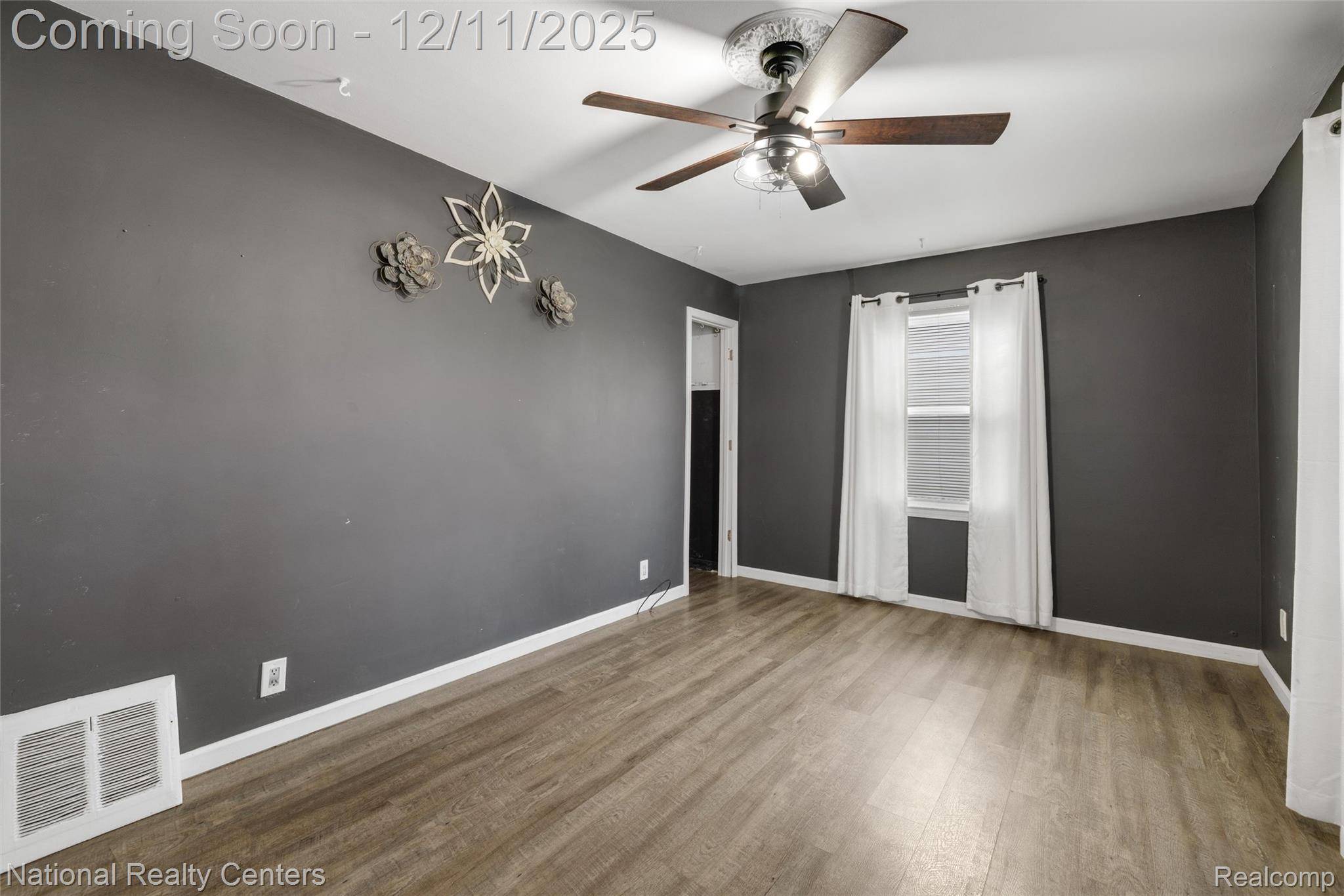 Southgate, MI 48195,12173 Pearl ST