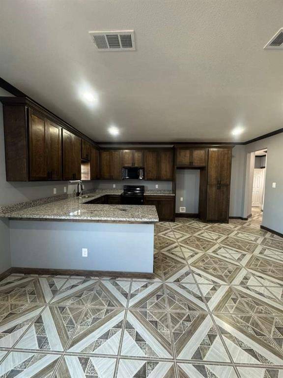 Hutchins, TX 75141,800 Oak Creek Drive