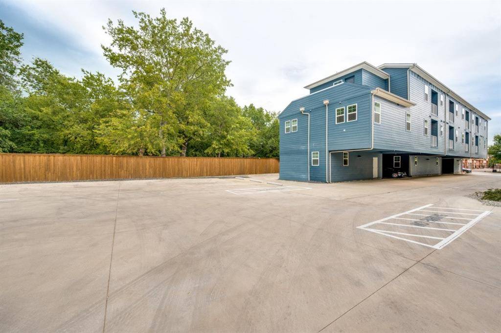 Dallas, TX 75214,5317 Reiger Avenue #104