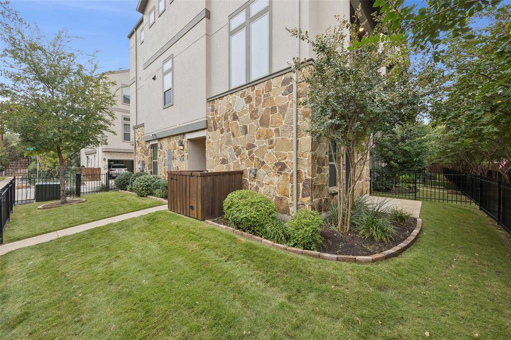 Dallas, TX 75209,5337 Laurel Branch Drive