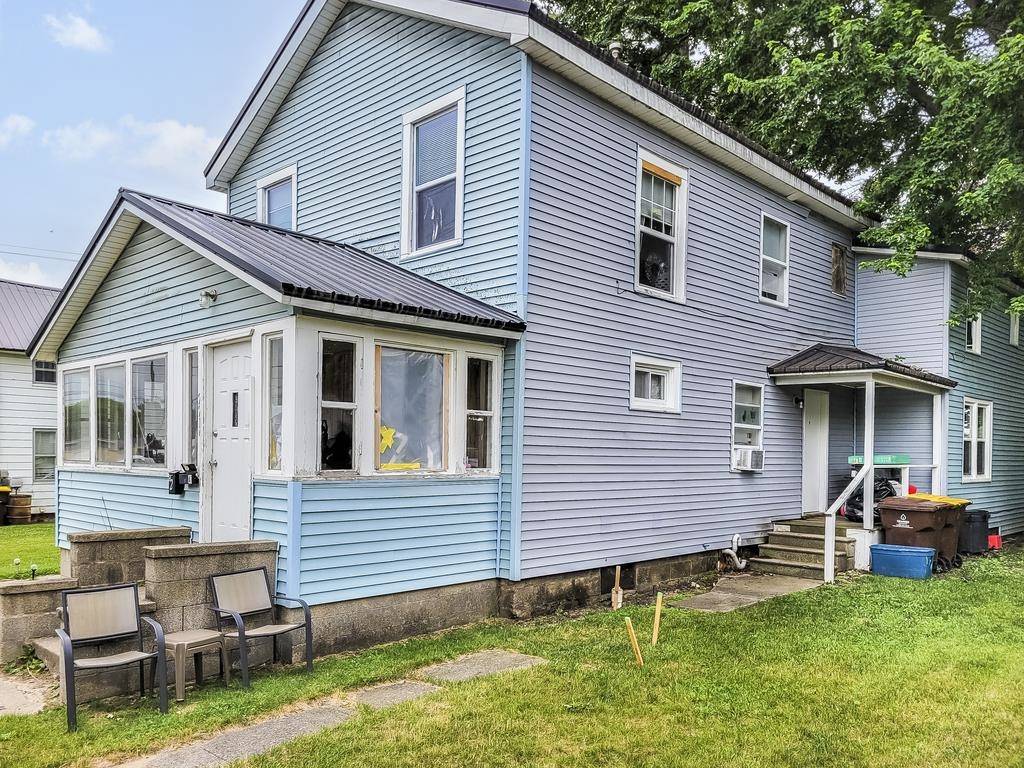 Saint Louis, MI 48880,221 North ST