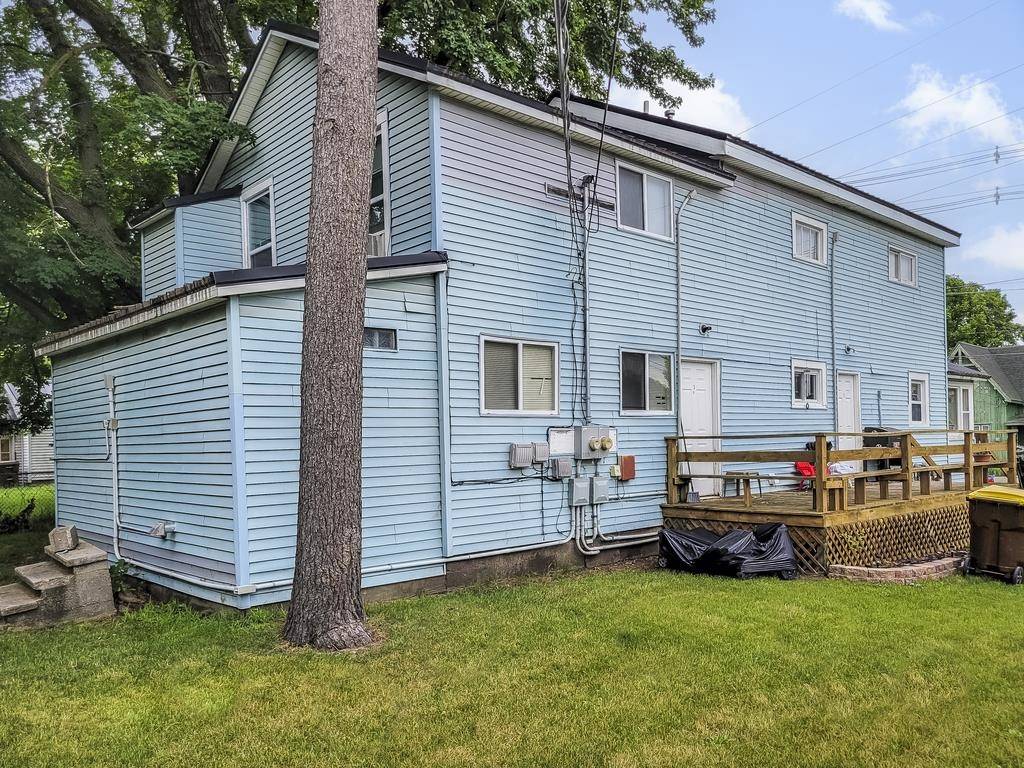 Saint Louis, MI 48880,221 North ST