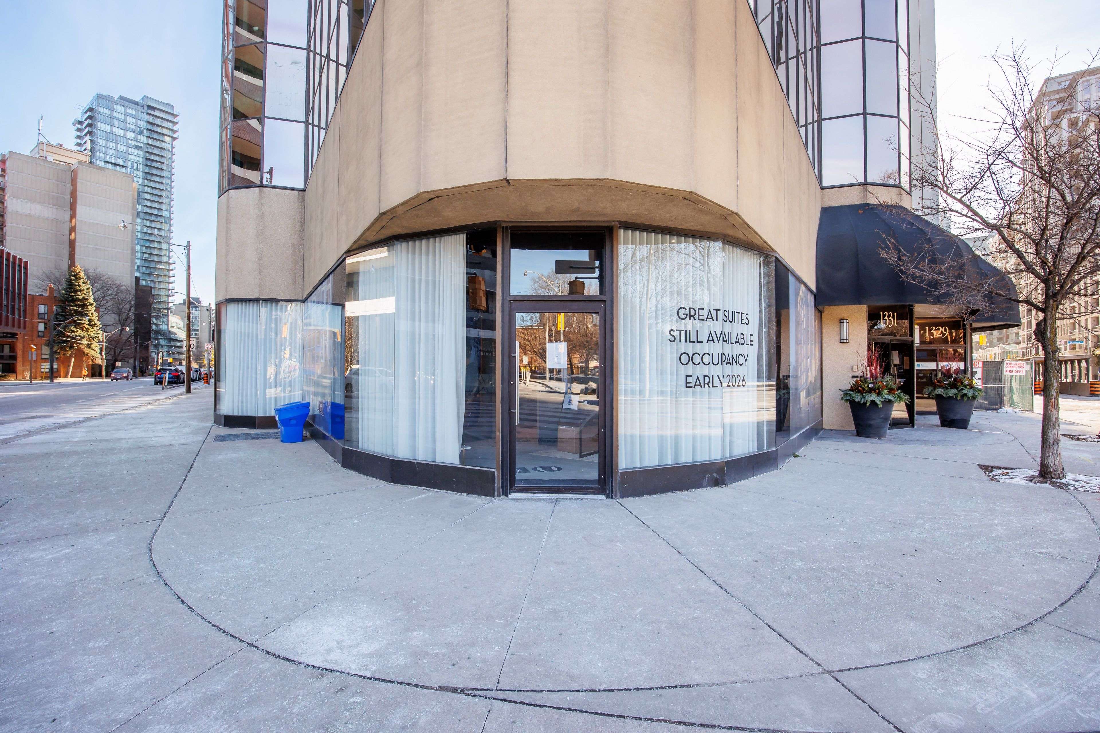 Toronto C02, ON M5R 2C4,1333 Bay ST