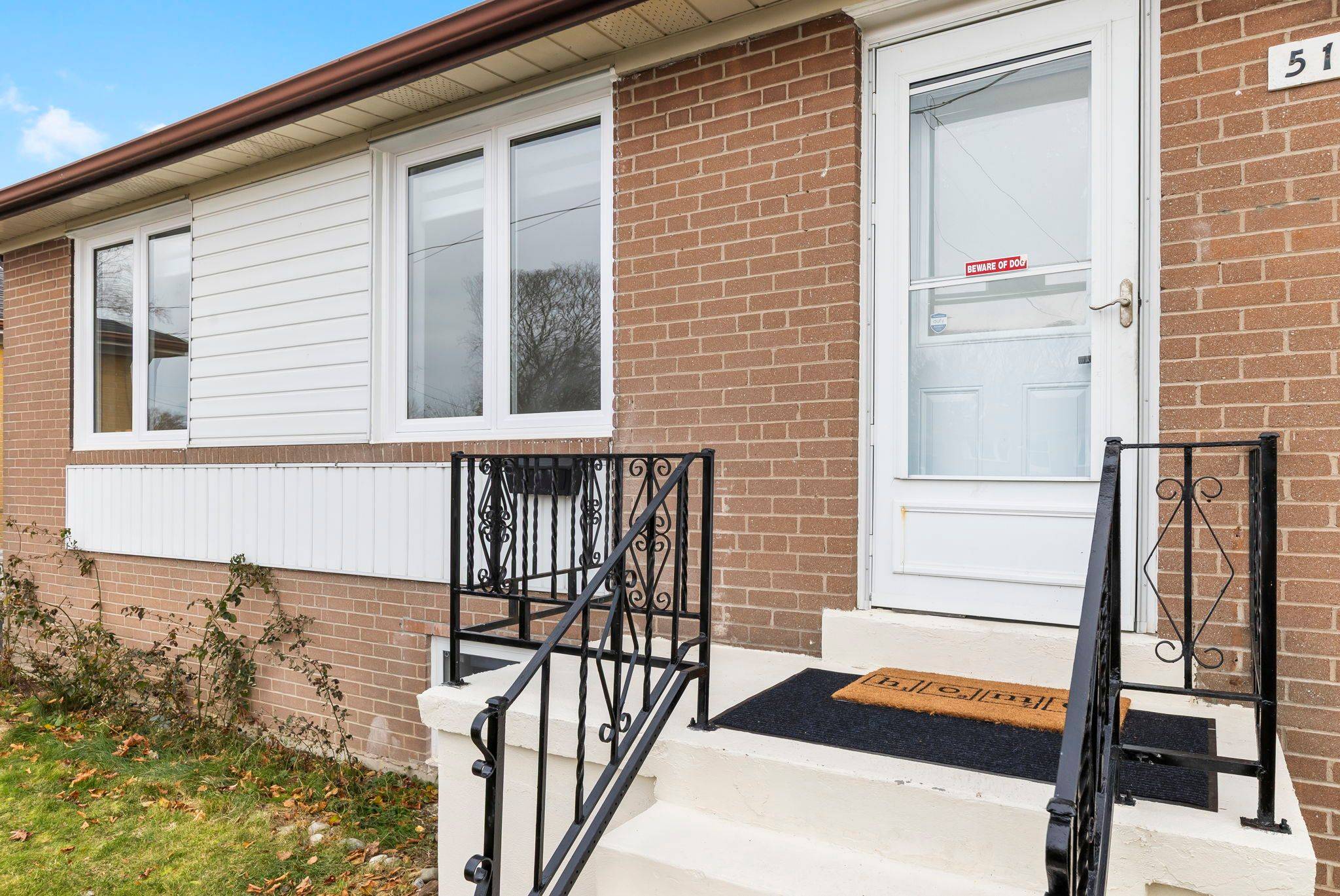 Oshawa, ON L1J 1E1,513 Monteith AVE