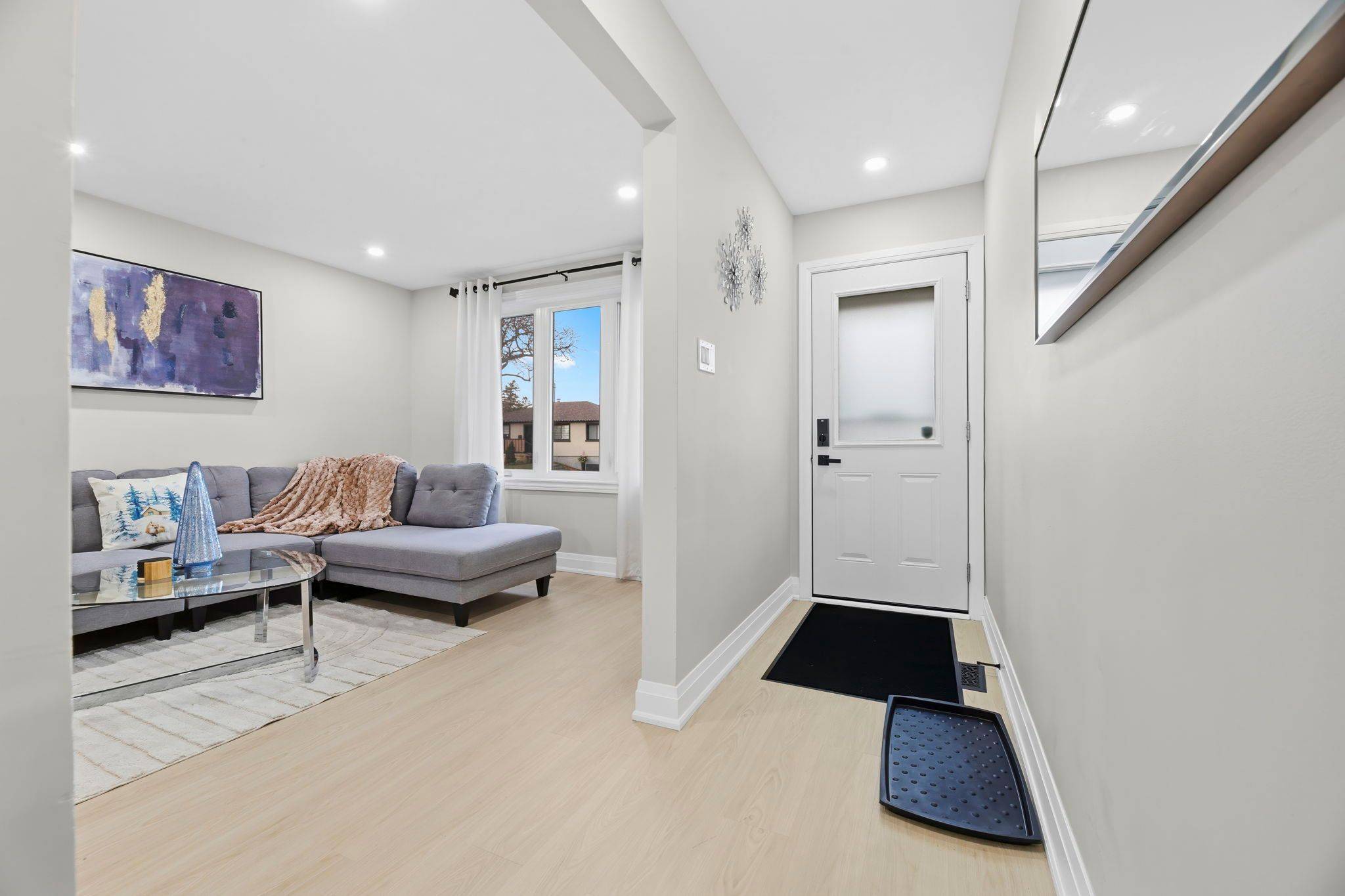 Oshawa, ON L1J 1E1,513 Monteith AVE