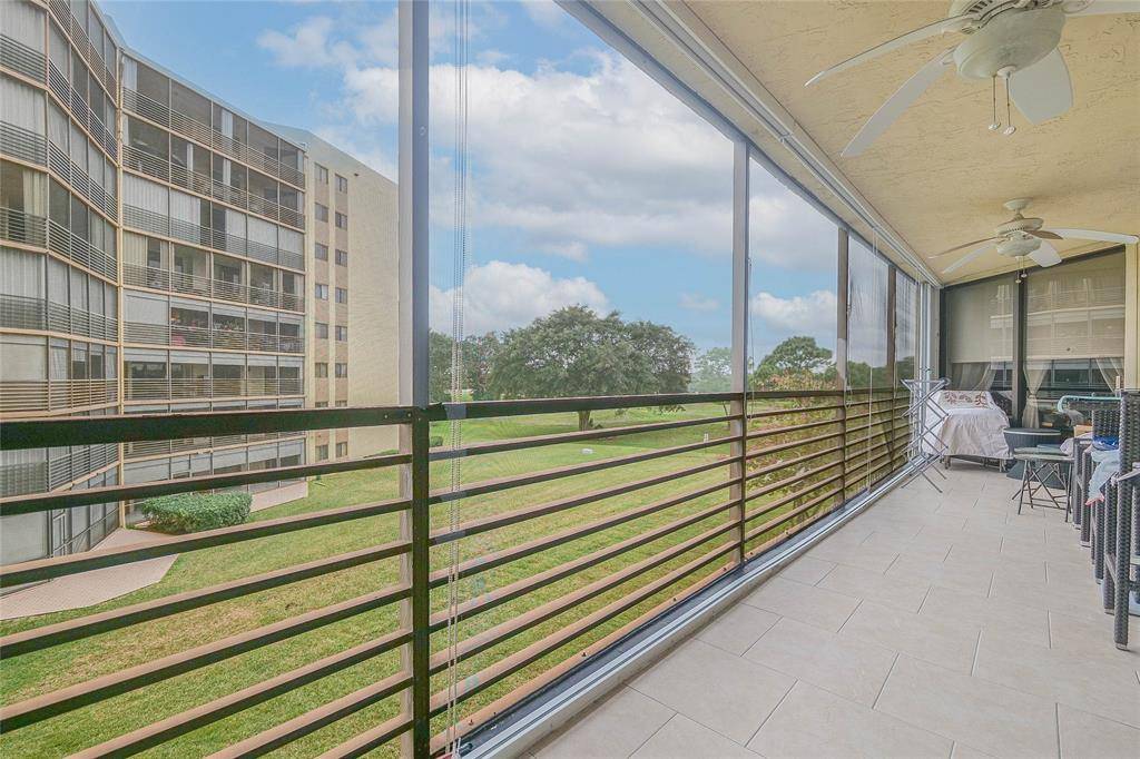 Lauderhill, FL 33319,7300 Radice Ct #302