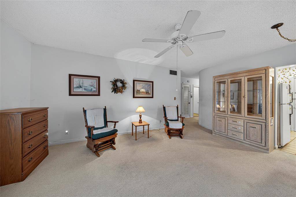 Fort Lauderdale, FL 33308,2220 NE 68th #1005