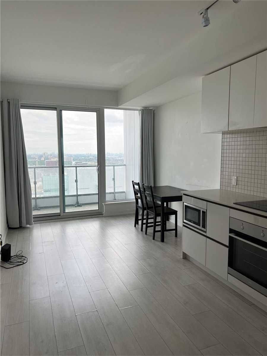 Vaughan, ON L4K 0J5,5 Buttermill AVE #3106