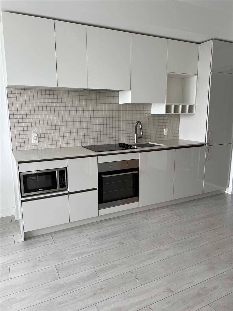 Vaughan, ON L4K 0J5,5 Buttermill AVE #3106