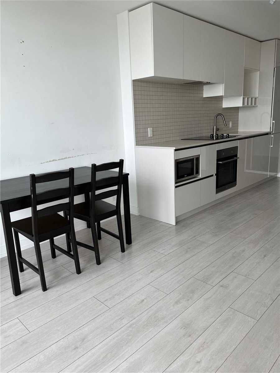 Vaughan, ON L4K 0J5,5 Buttermill AVE #3106