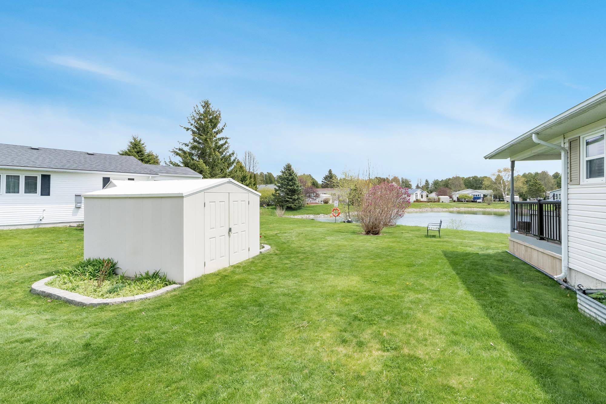 Wasaga Beach, ON L9Z 3A8,30 Indiana AVE