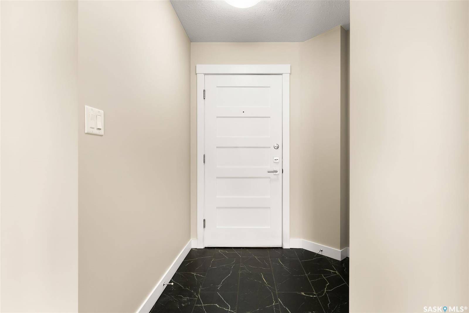 Regina, SK S4P 1Y8,2300 Broad STREET #704