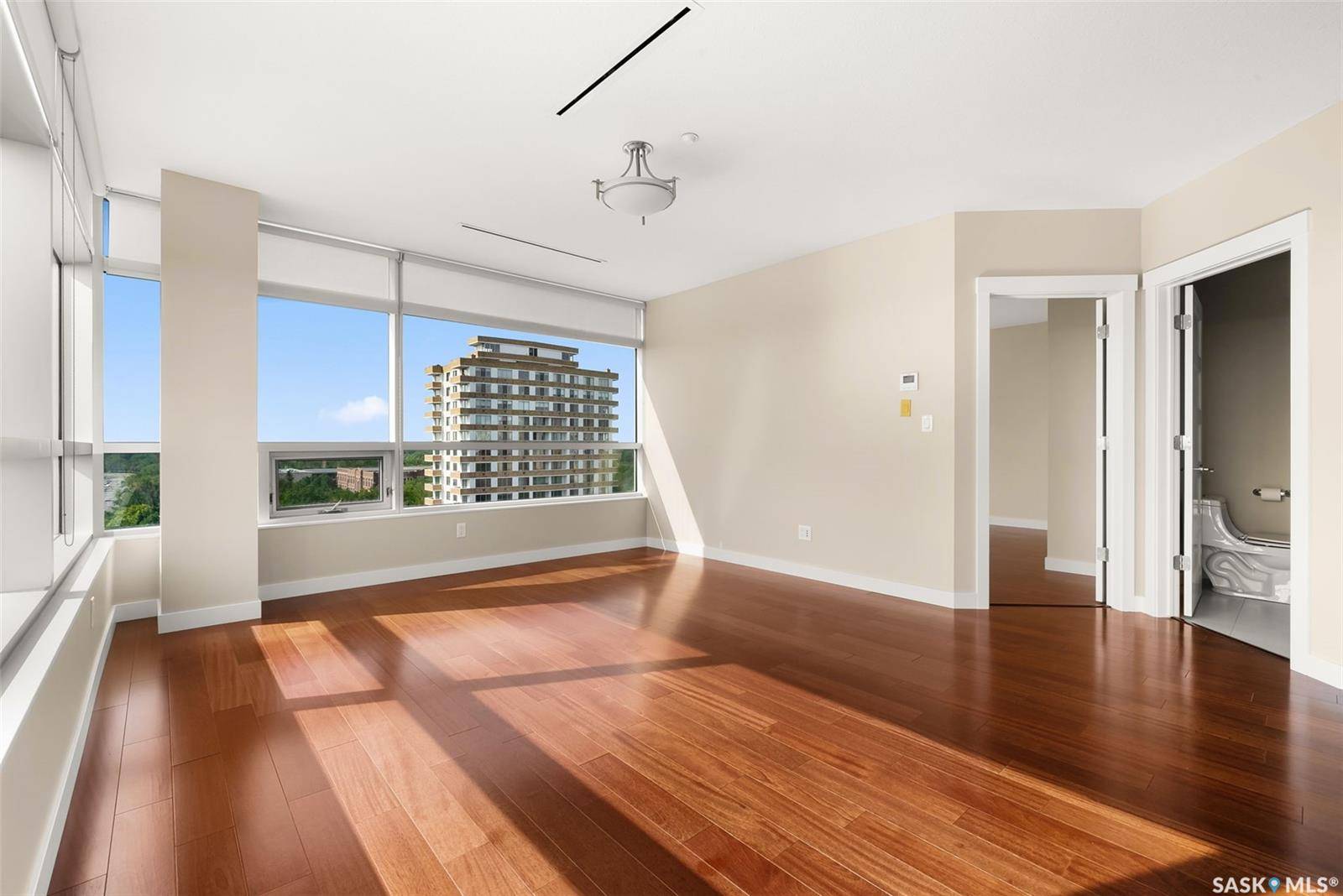 Regina, SK S4P 1Y8,2300 Broad STREET #704