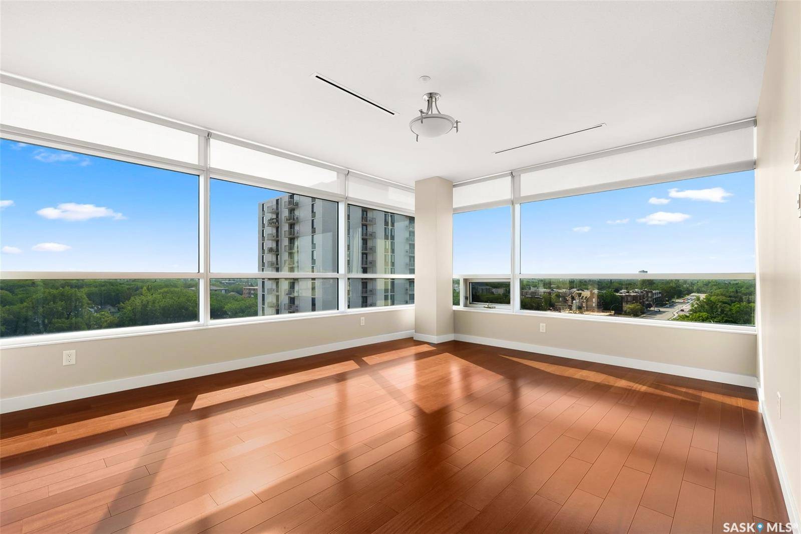 Regina, SK S4P 1Y8,2300 Broad STREET #704